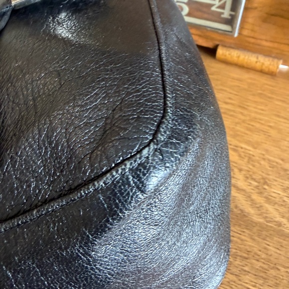 ❤️RARE FENDI Black Leather Forever Mama Bag❤️ - Picture 16 of 16